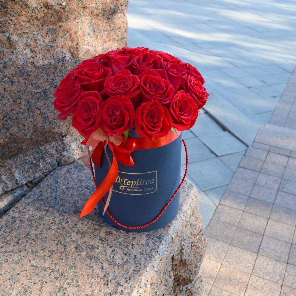 Цветы в коробке