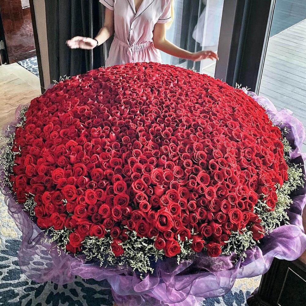 ВИП букет из 1001 розы