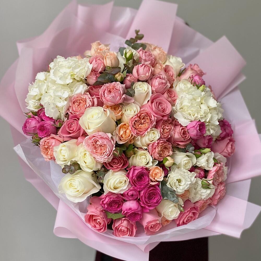 Пышный букет с невероятный составом - XL