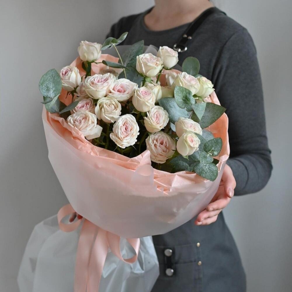 Букет кустовых роз